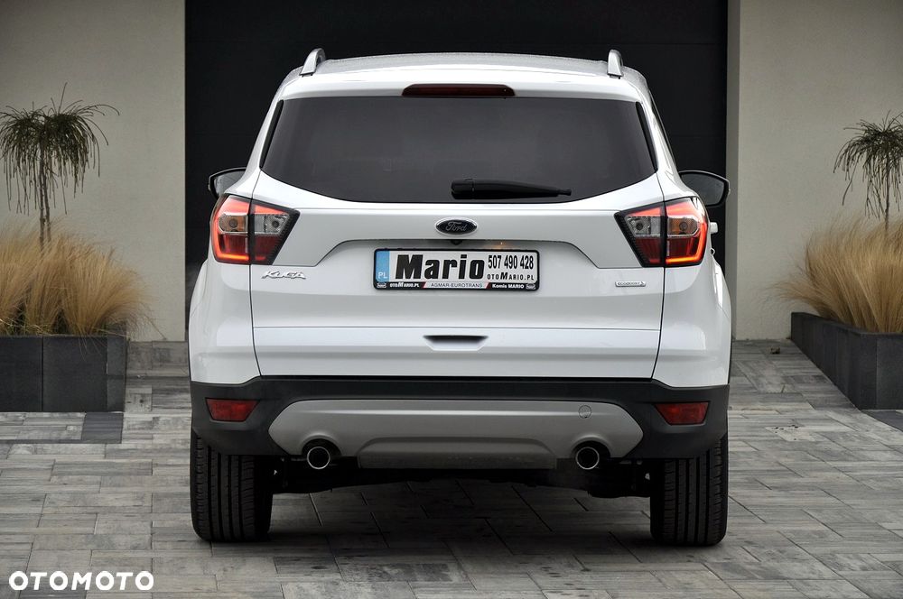 Ford Kuga 1.5 EcoBoost 2x4 Titanium - 5