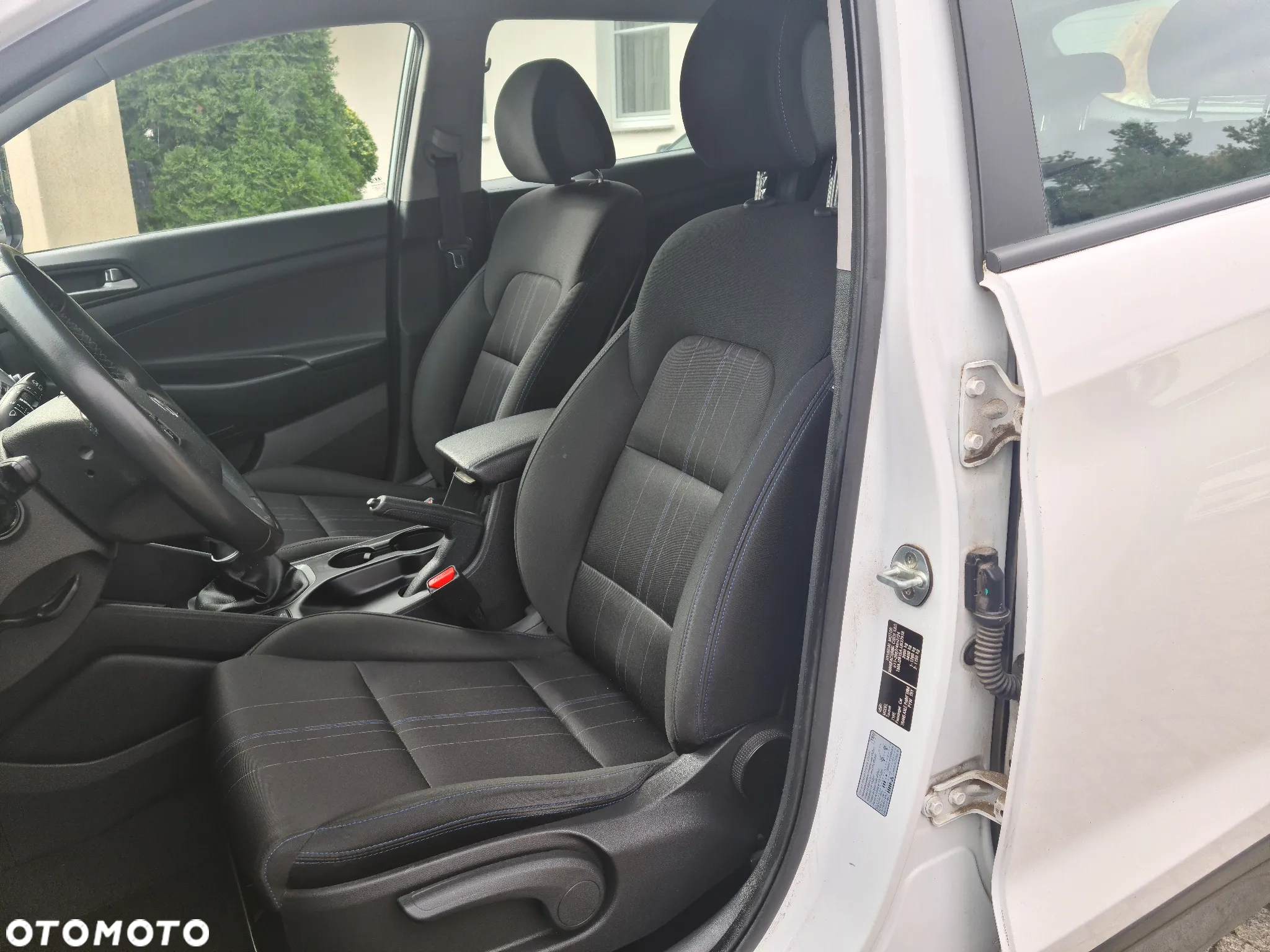 Hyundai Tucson blue 1.7 CRDi 2WD Style - 25