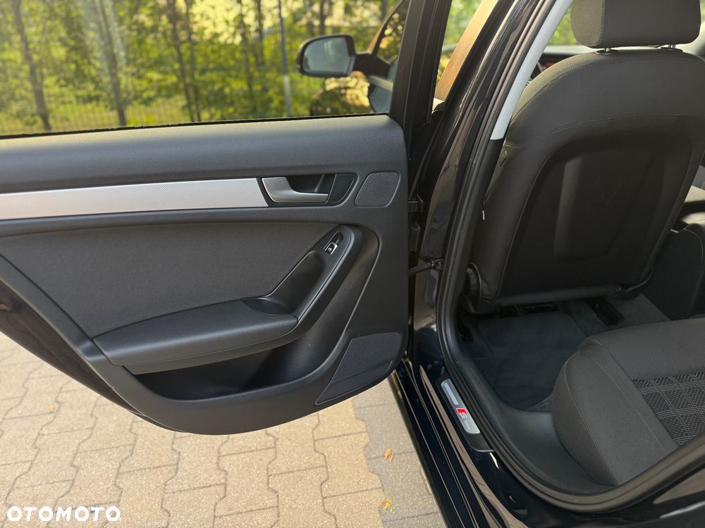 Audi A4 Avant 2.0 TDI DPF S line Sportpaket - 30
