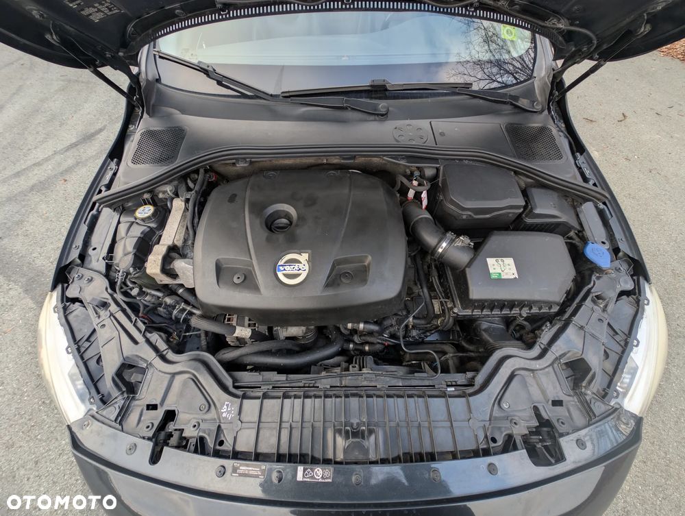 Volvo S60 T5 Drive-E Dynamic Edition (Momentum) - 24