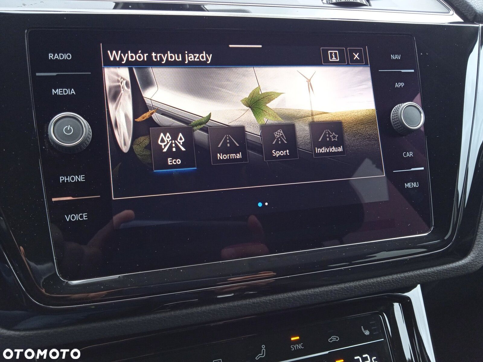 Volkswagen Touran 1.5 TSI EVO Highline DSG - 24