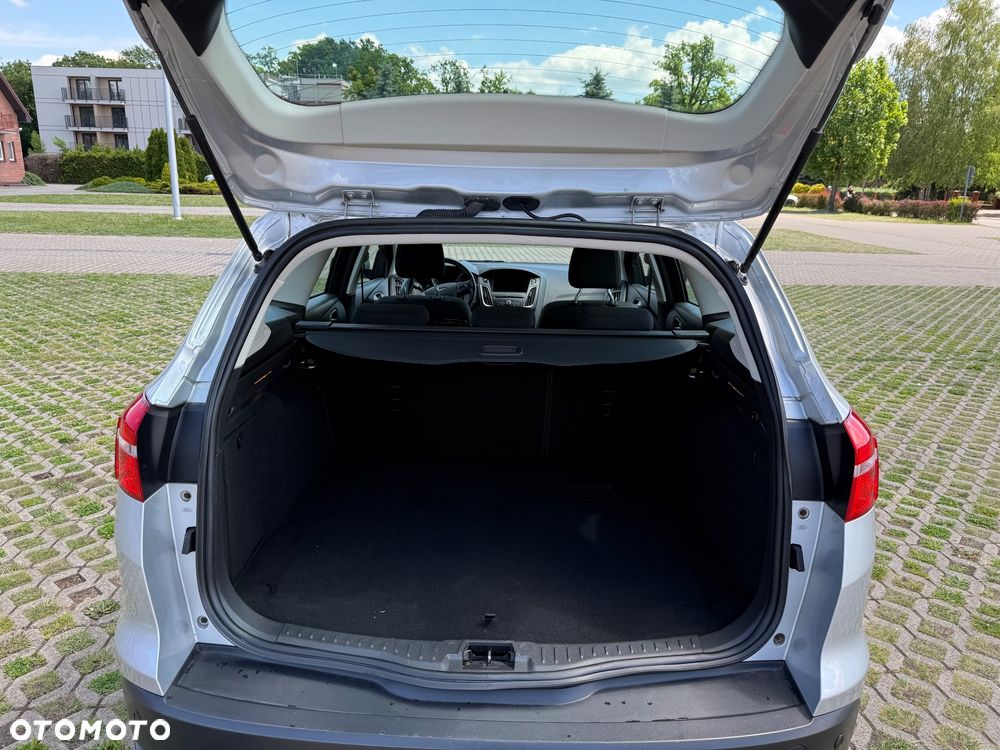 Ford Focus 1.5 TDCi SYNC Edition - 8