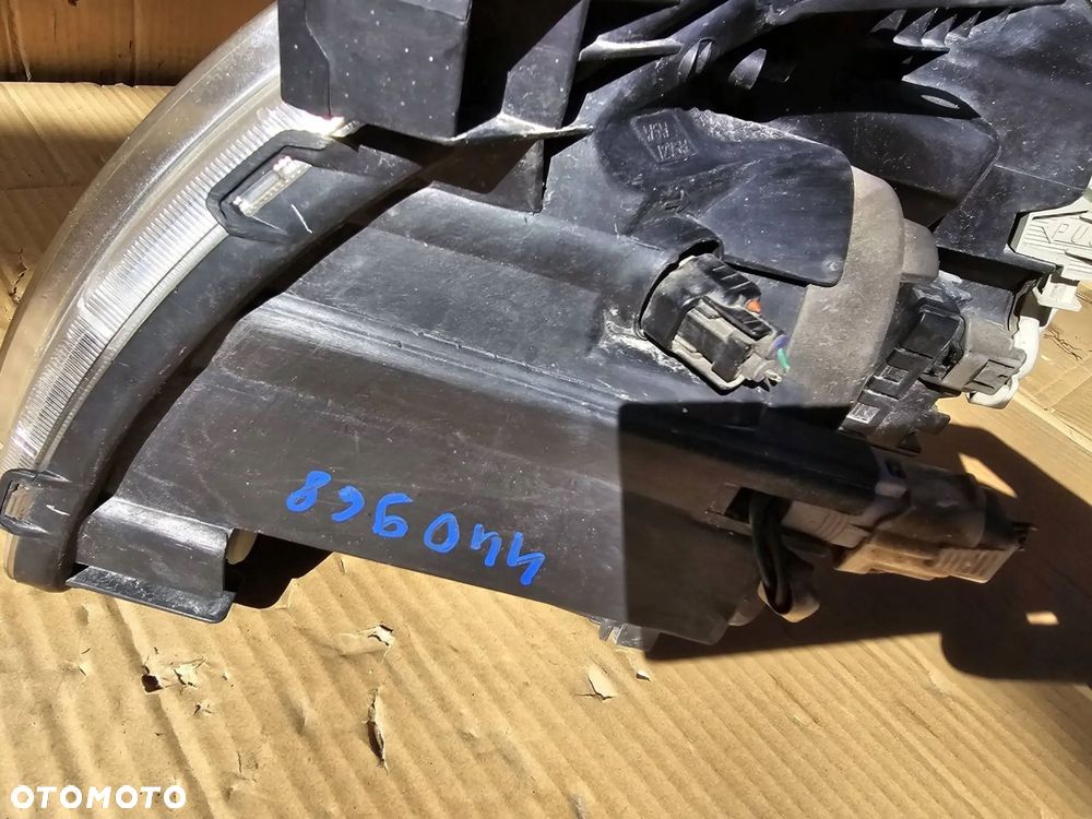 lampa przednia prawa toyota avensis t25 nr magazynowy 440968 - 5