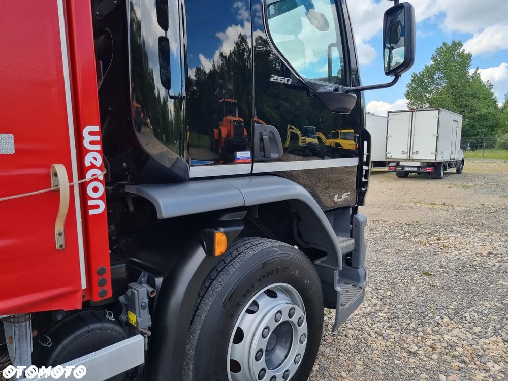 DAF LF 18.260‼️Skrzynia 20 palet‼️8.1 dł Firanka 2 strony‼️Tył drzwi I właściciel‼️ - 8