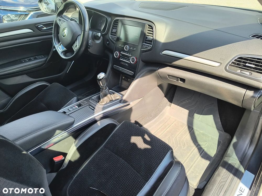 Renault Megane 1.6 SCe Business - 10