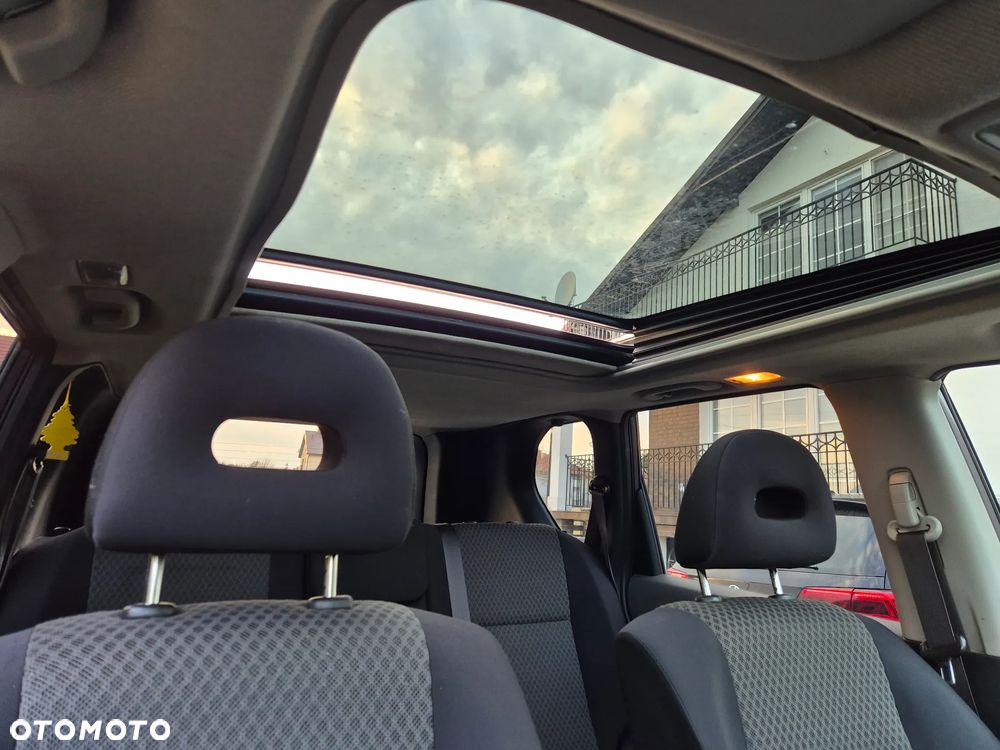 Nissan X-Trail 2.0 dCi 4x4 DPF LE - 10