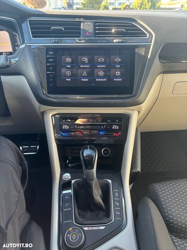 Volkswagen Tiguan 2.0 TDI SCR DSG 4Motion Elegance - 16