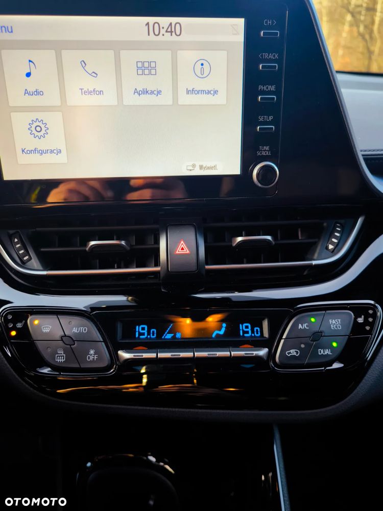 Toyota C-HR 1.2 Turbo Team Deutschland - 15