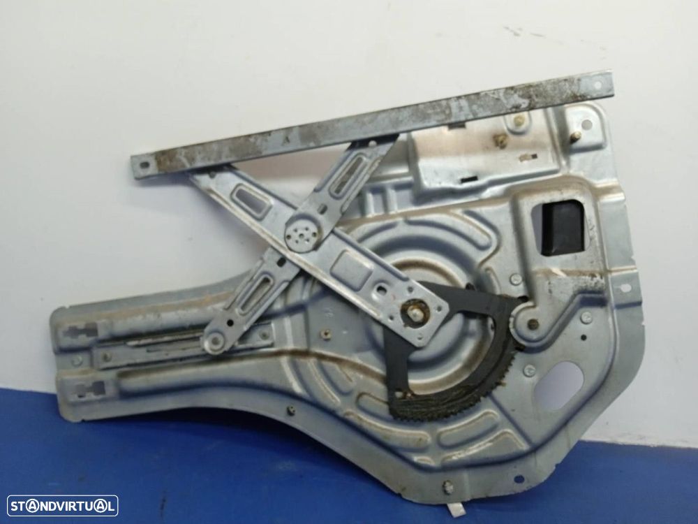 ELEVADOR DE VIDRO TRASEIRO DIREITO HYUNDAI TUCSON 2005 -834802E010 - 2