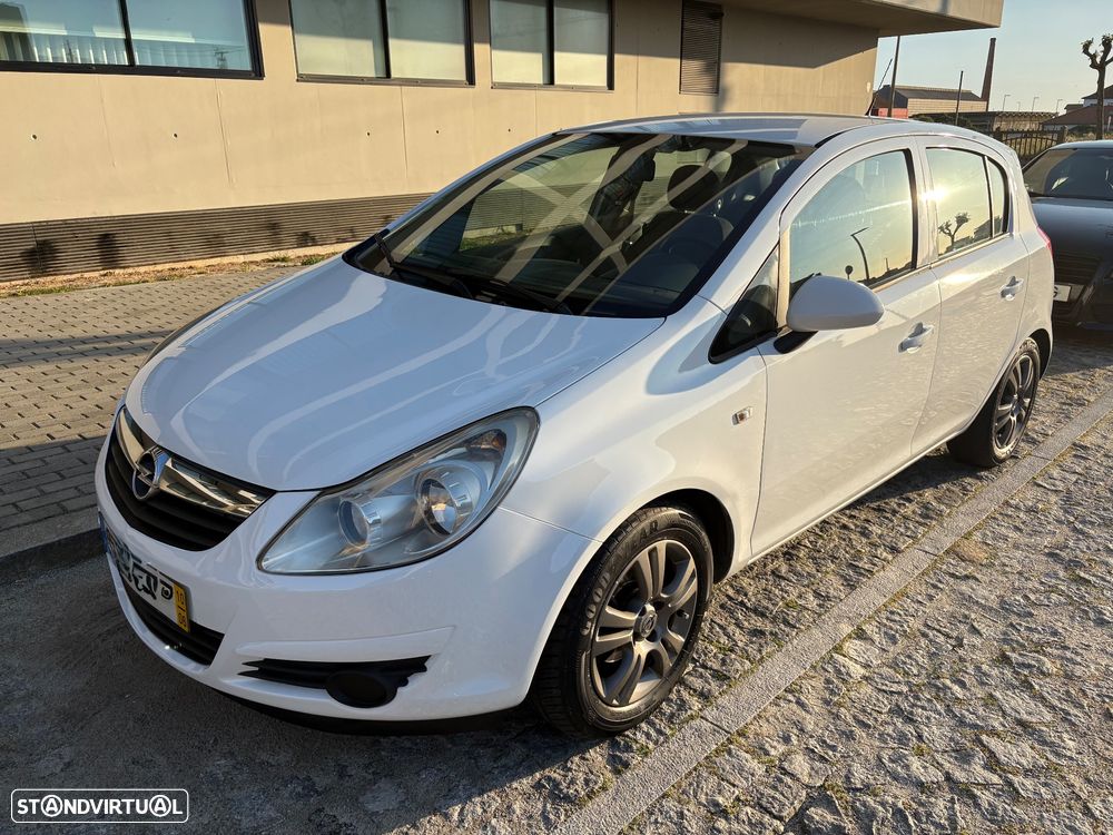 Opel Corsa 1.3 CDTI Enjoy EcoFLEX - 2