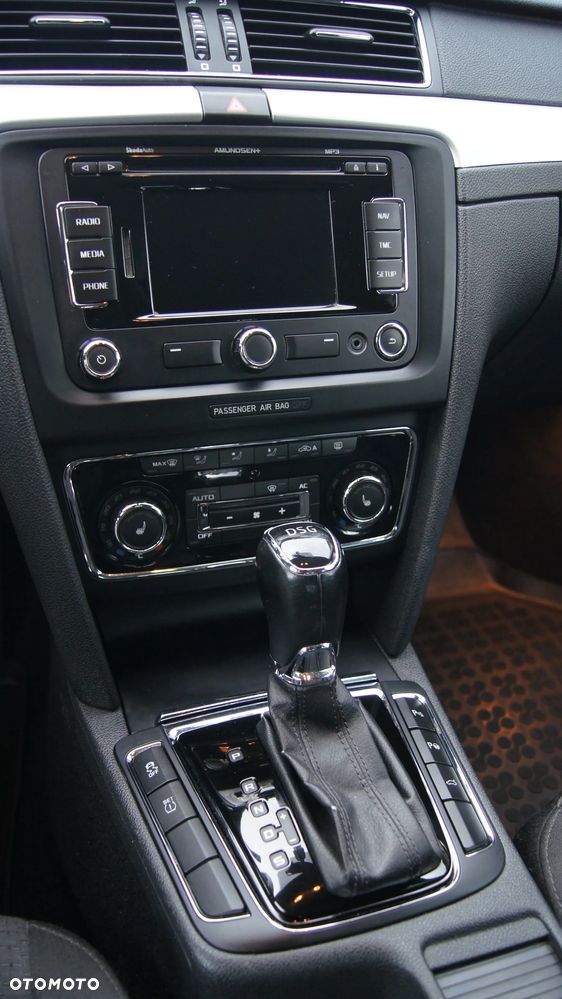 Skoda Superb 2.0 TDI Elegance DSG - 12