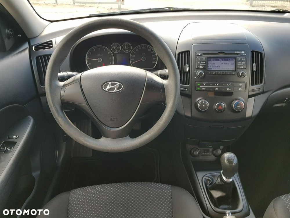 Hyundai i30 1.4 FIFA WM Edition - 13