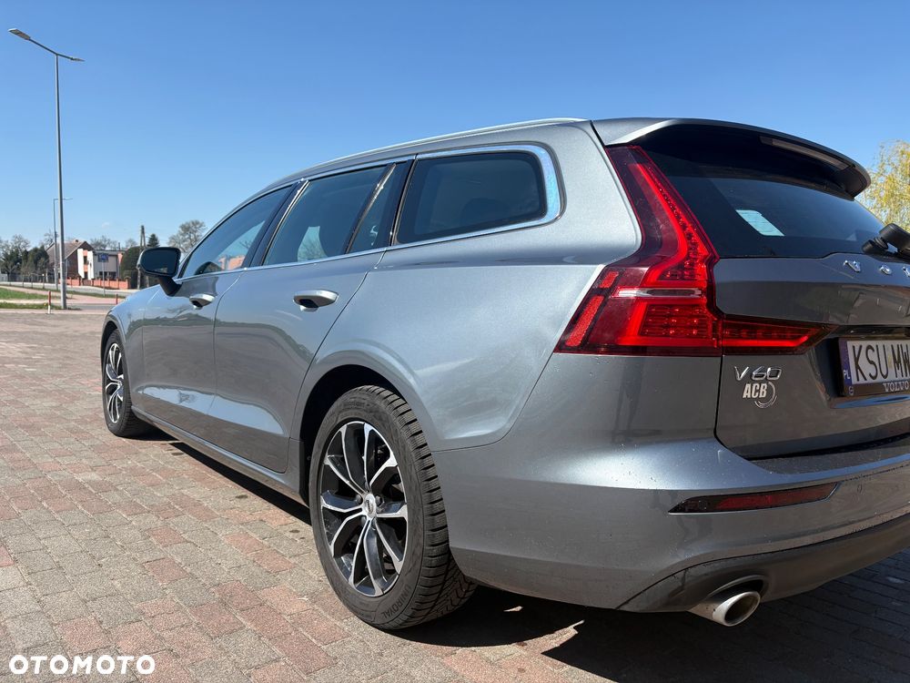 Volvo V60 B3 B Essential - 8