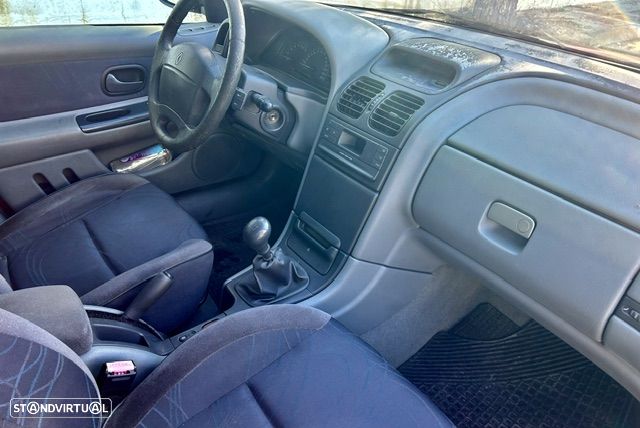 Renault Laguna - 15