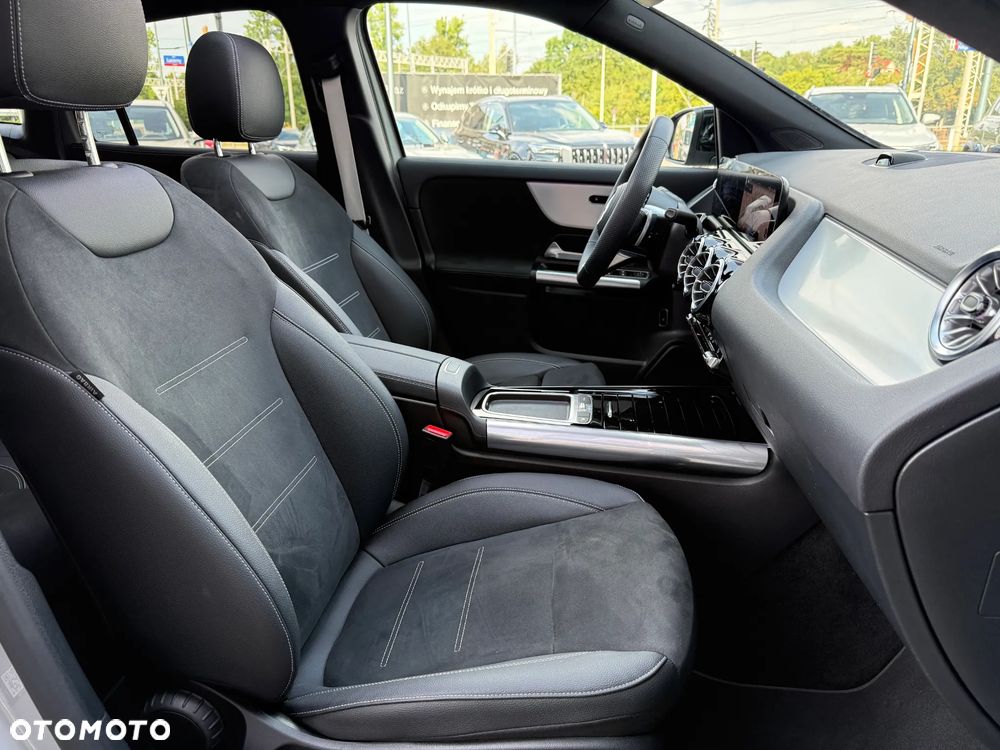 Mercedes-Benz GLA 200 AMG Line - 19