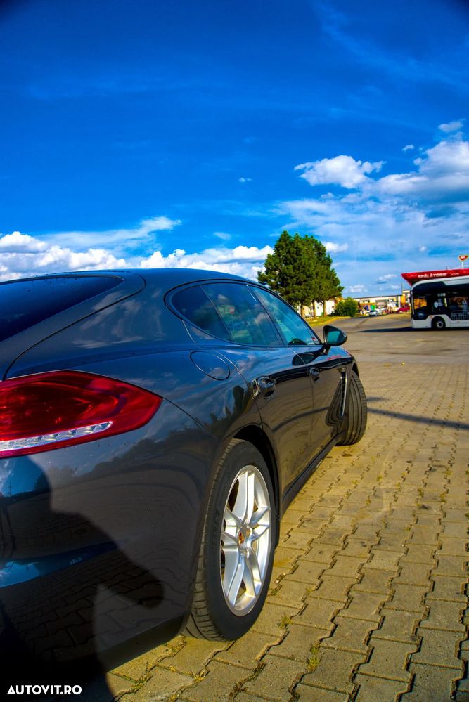 Porsche Panamera - 14