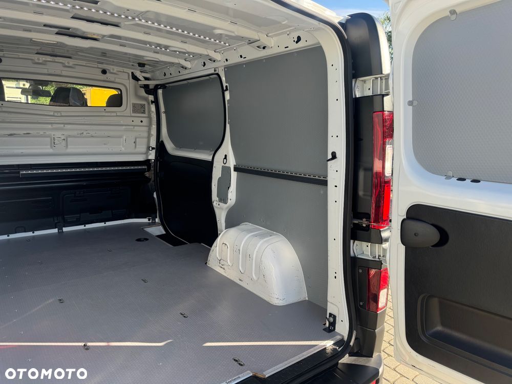 Renault Trafic - 11