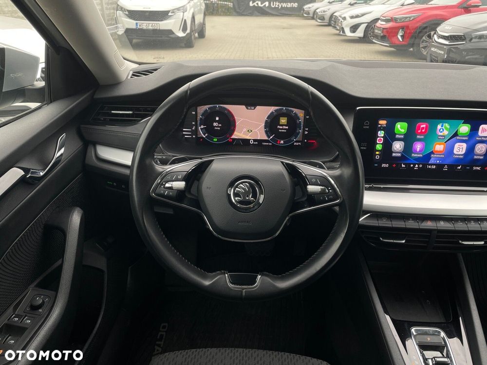 Skoda Octavia 2.0 TDI Selection DSG - 24
