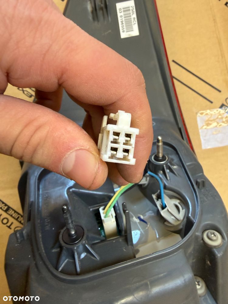 Lampa tył prawa, lewa Lexus LS600h USA 06-10r. NR. 250LRCL. - 10