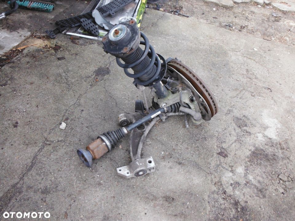 Audi RS3 8P0 Zawieszenie zwrotnica MC person prawe - 5