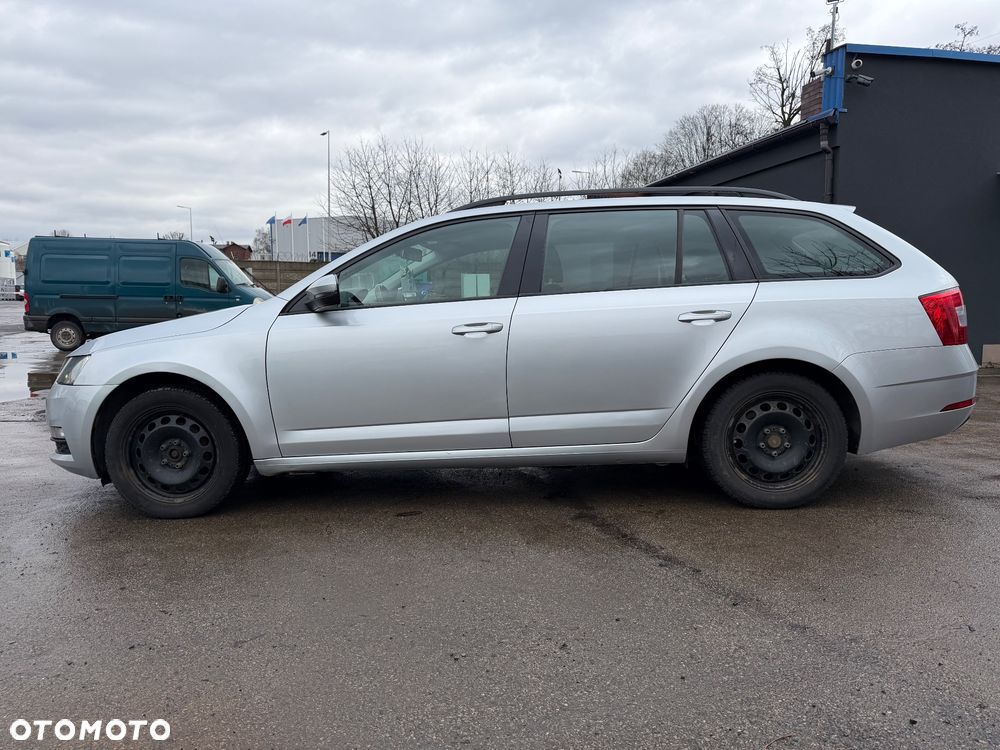 Skoda Octavia 1.6 TDI SCR Ambition - 6