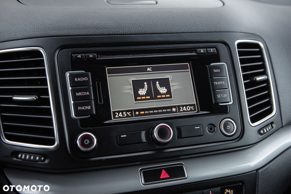 Volkswagen Sharan - 23