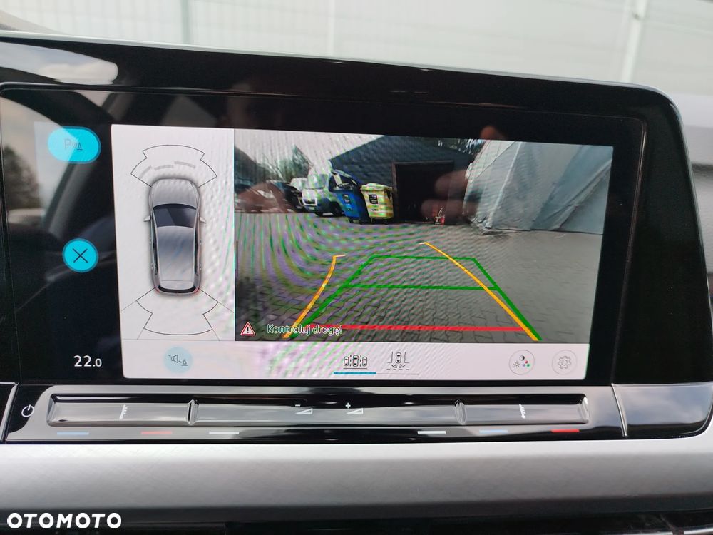 Volkswagen Golf 2.0 TDI Life - 23