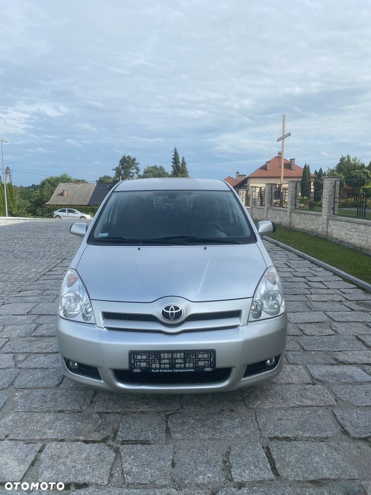 Toyota Corolla Verso 1.8 Prestige - 4