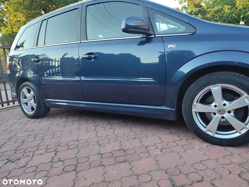 Opel Zafira - 14
