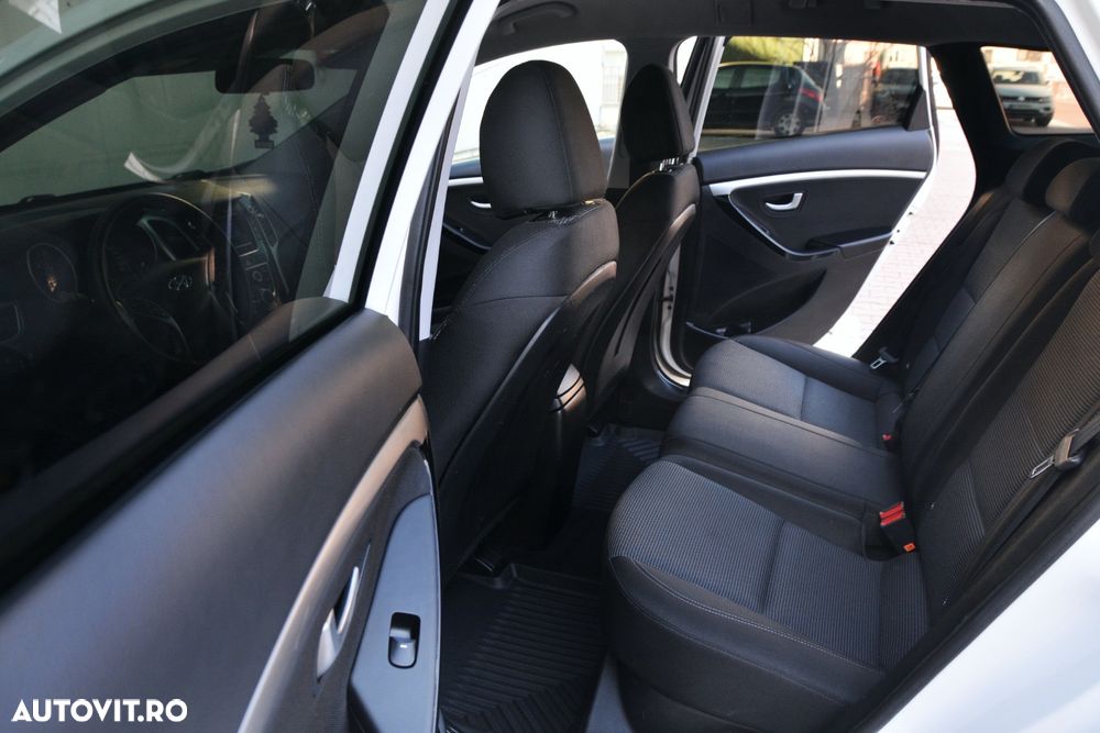 Hyundai i30 - 19