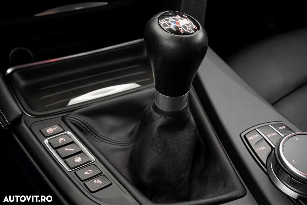 BMW M4 Coupe - 35