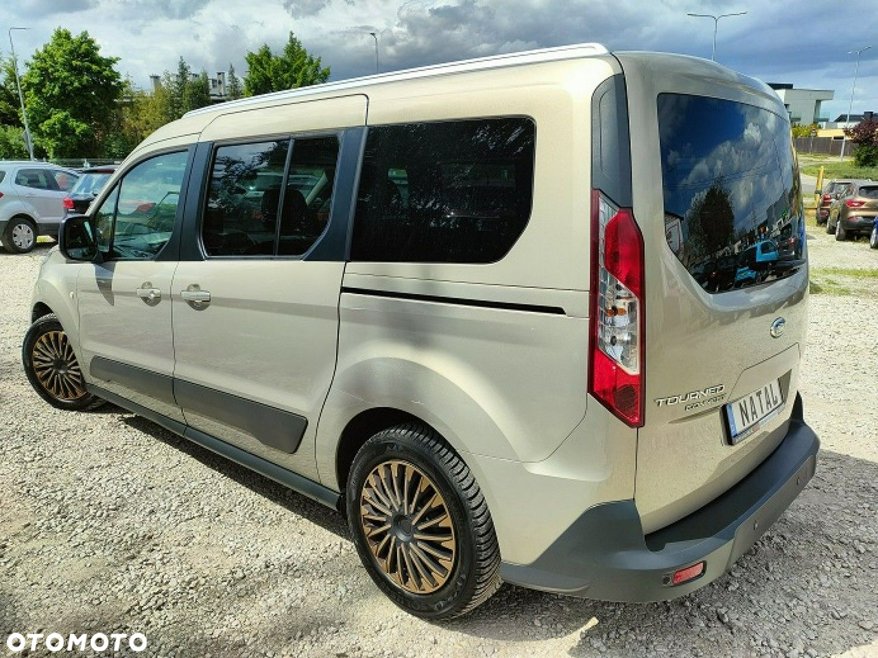 Ford Tourneo Connect Grand - 4
