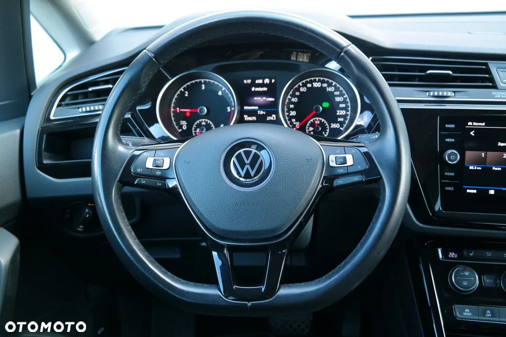 Volkswagen Touran 2.0 TDI BMT Highline DSG - 18