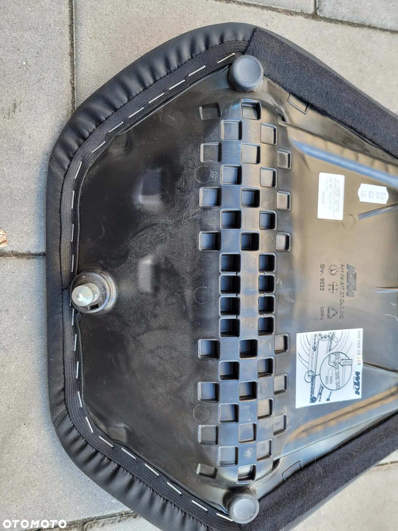 Kanapa, fotel przód, siedzenie kierowcy KTM Super Duke 1290 - 11