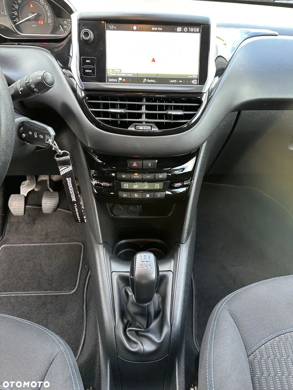 Peugeot 208 PureTech 82 Start & Stop Style - 13