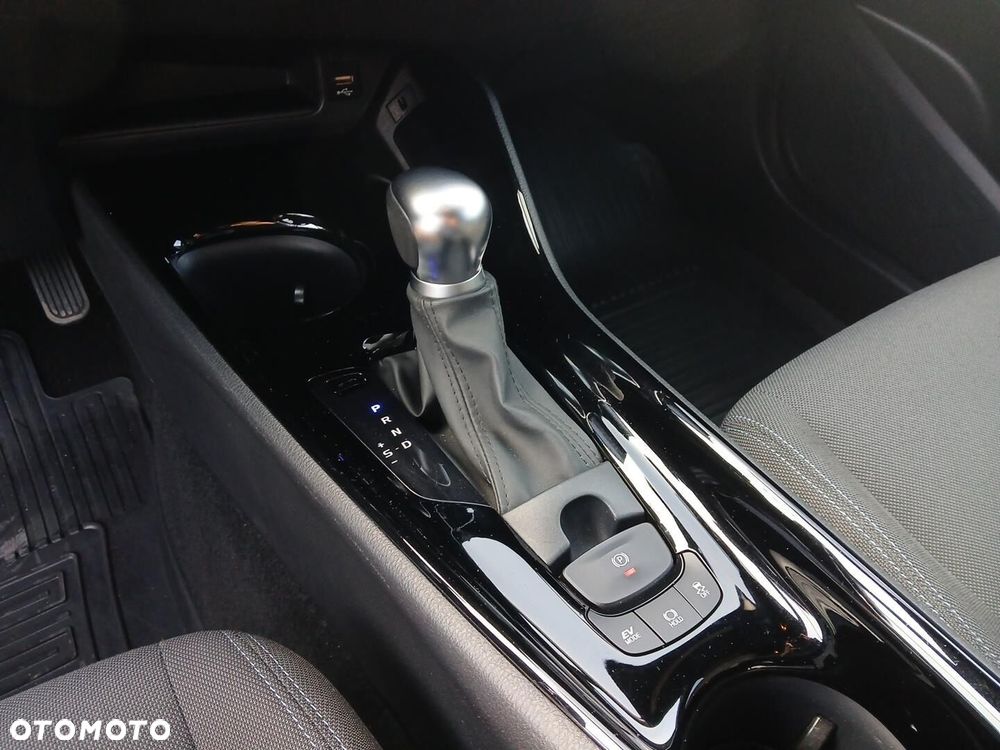 Toyota C-HR 2.0 Hybrid Style - 32