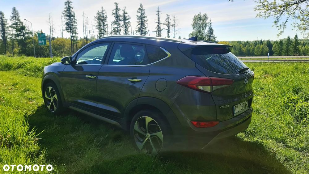 Hyundai Tucson - 8