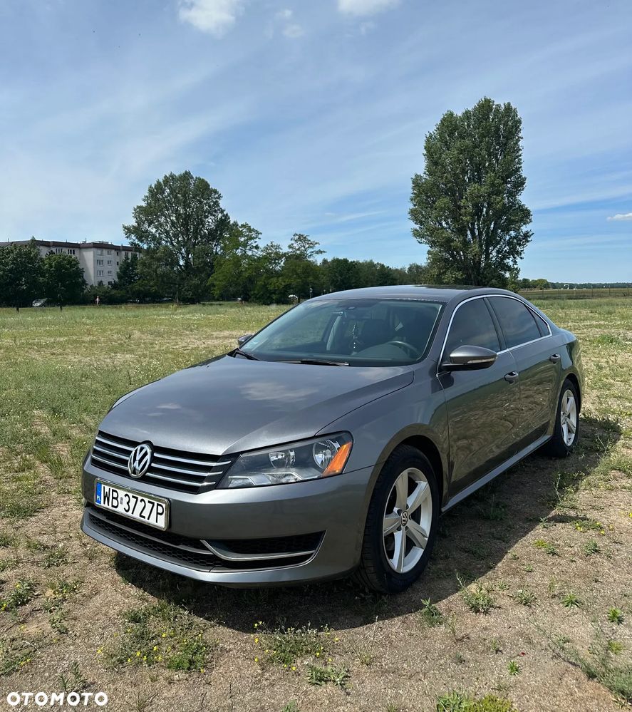 Volkswagen Passat 1.8 TSI Highline - 1