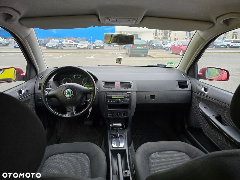 Skoda Fabia 1.4 16V Comfort - 24