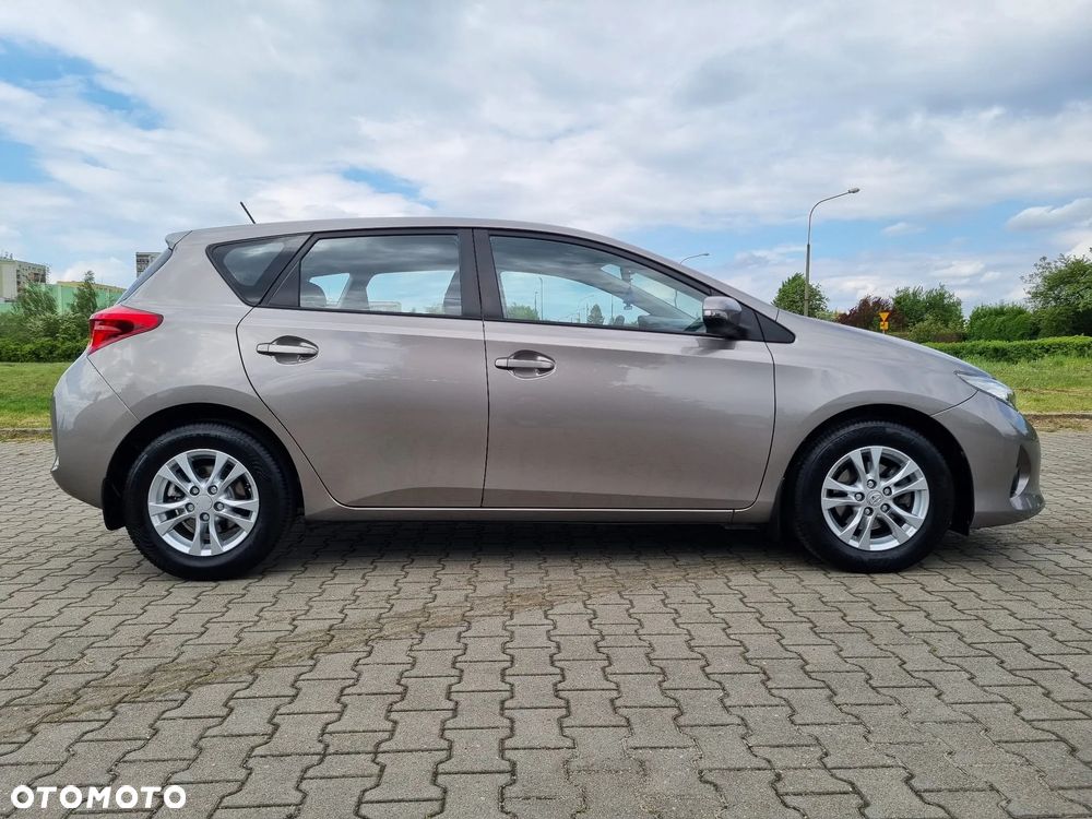 Toyota Auris 1.33 VVT-i Active - 14