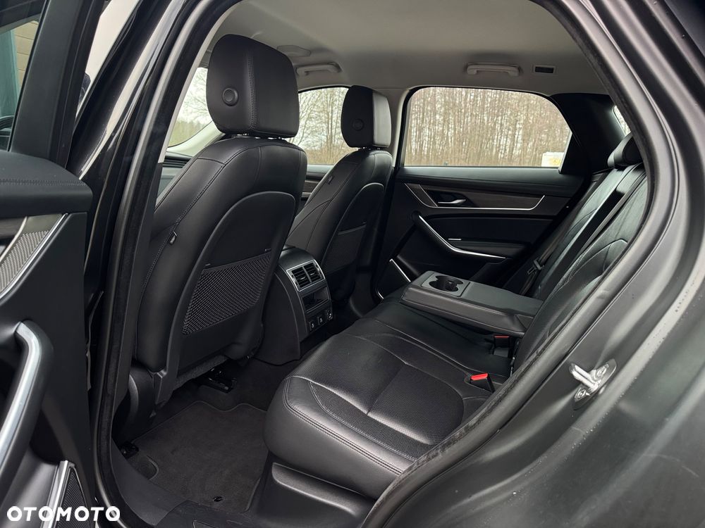 Jaguar F-Pace D200 AWD R-Dynamic SE - 19