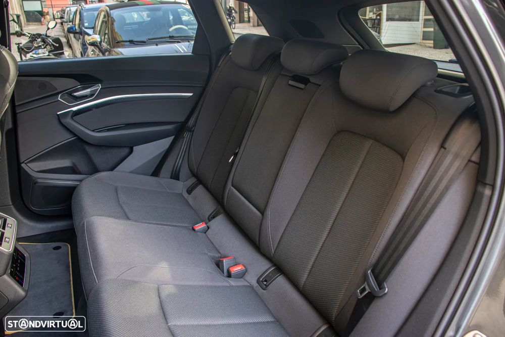 Audi e-tron 55 quattro S line - 43