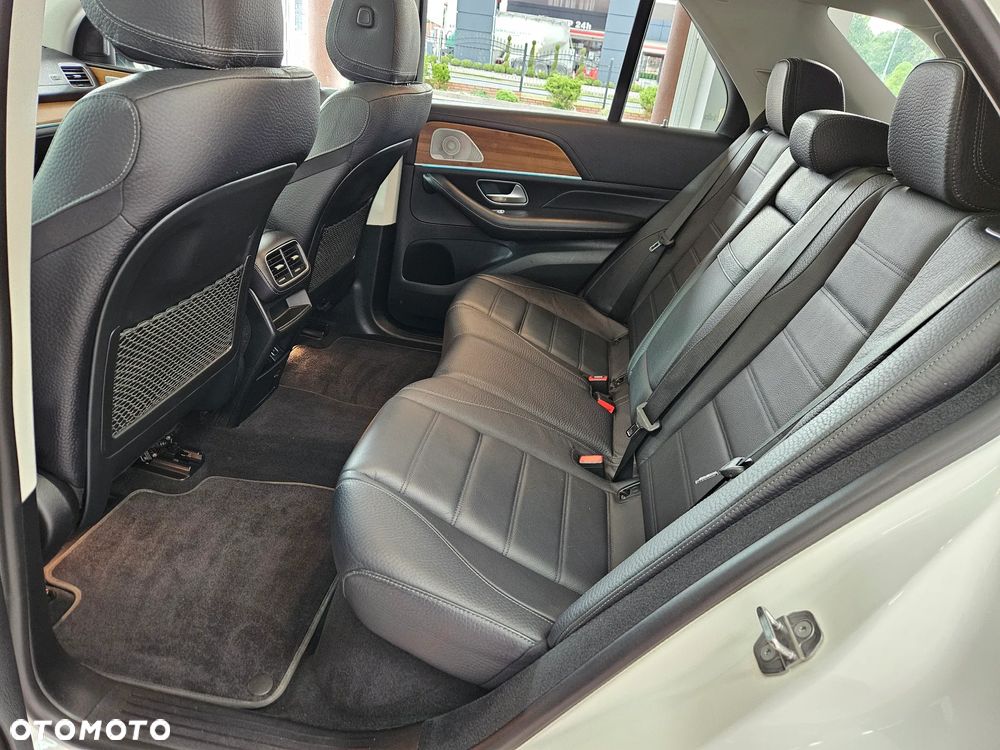 Mercedes-Benz GLE 300 d 4-Matic - 24