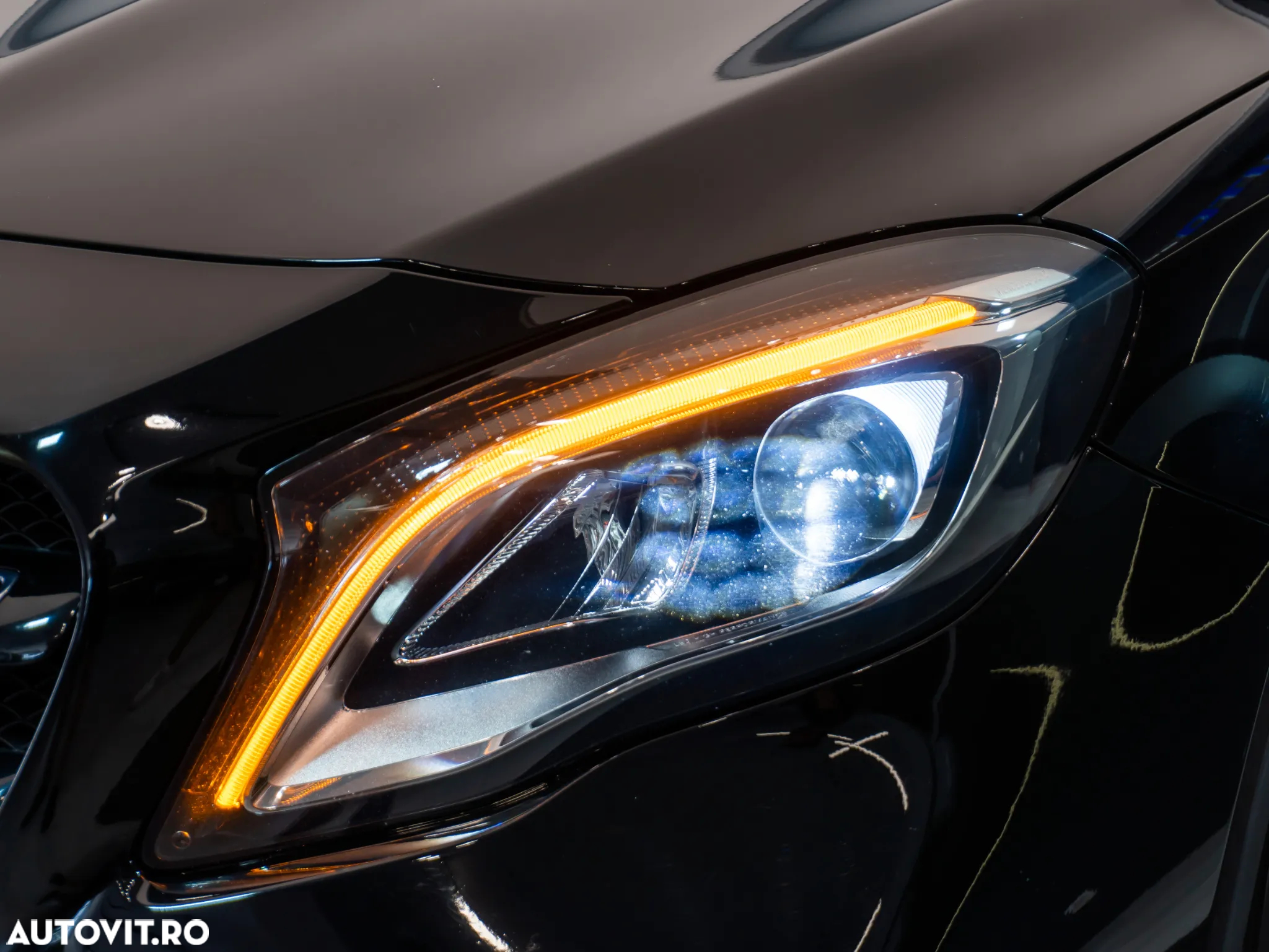 Mercedes-Benz GLA 220 4MATIC - 12