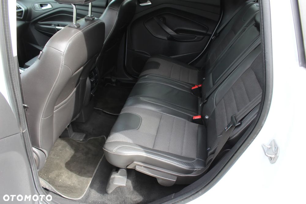 Ford Kuga 2.0 TDCi 2x4 Champions Edition - 19