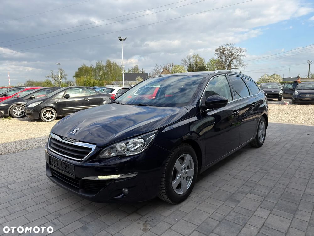 Peugeot 308 1.6 BlueHDi Allure S&S - 18