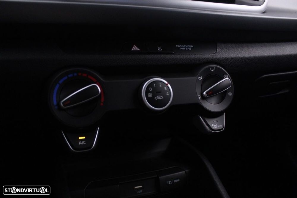 Kia Rio 1.2 CVVT Dynamic - 28