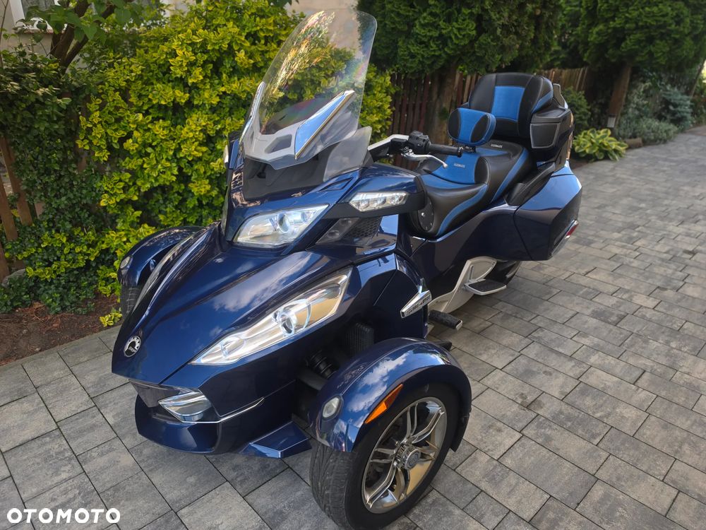 Can-Am Spyder - 11