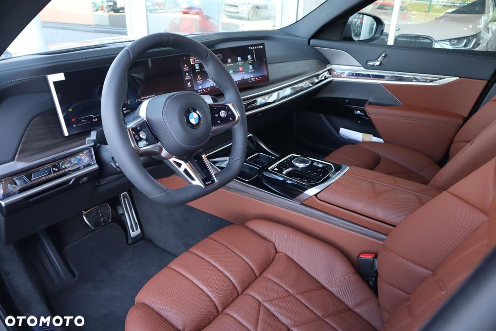 BMW Seria 7 - 11