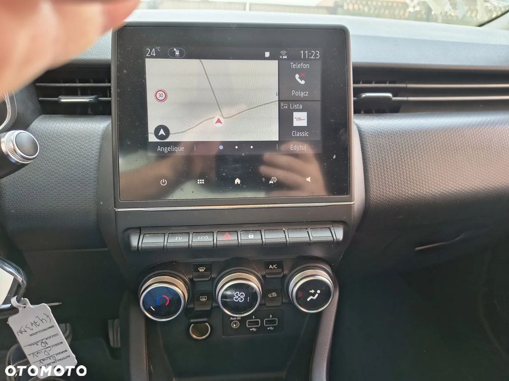 Renault Clio - 19